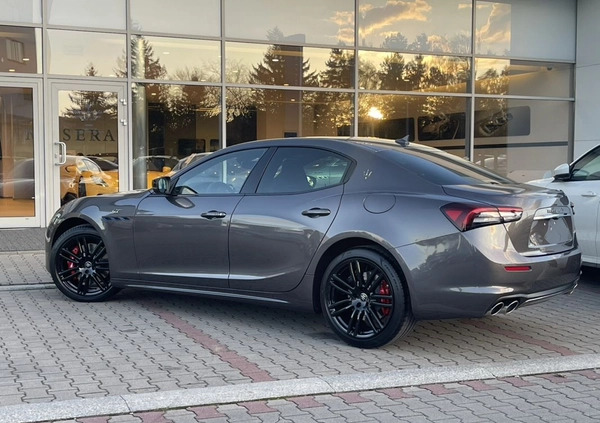 Maserati Ghibli cena 131146 przebieg: 12, rok produkcji 2023 z Ostroróg małe 56